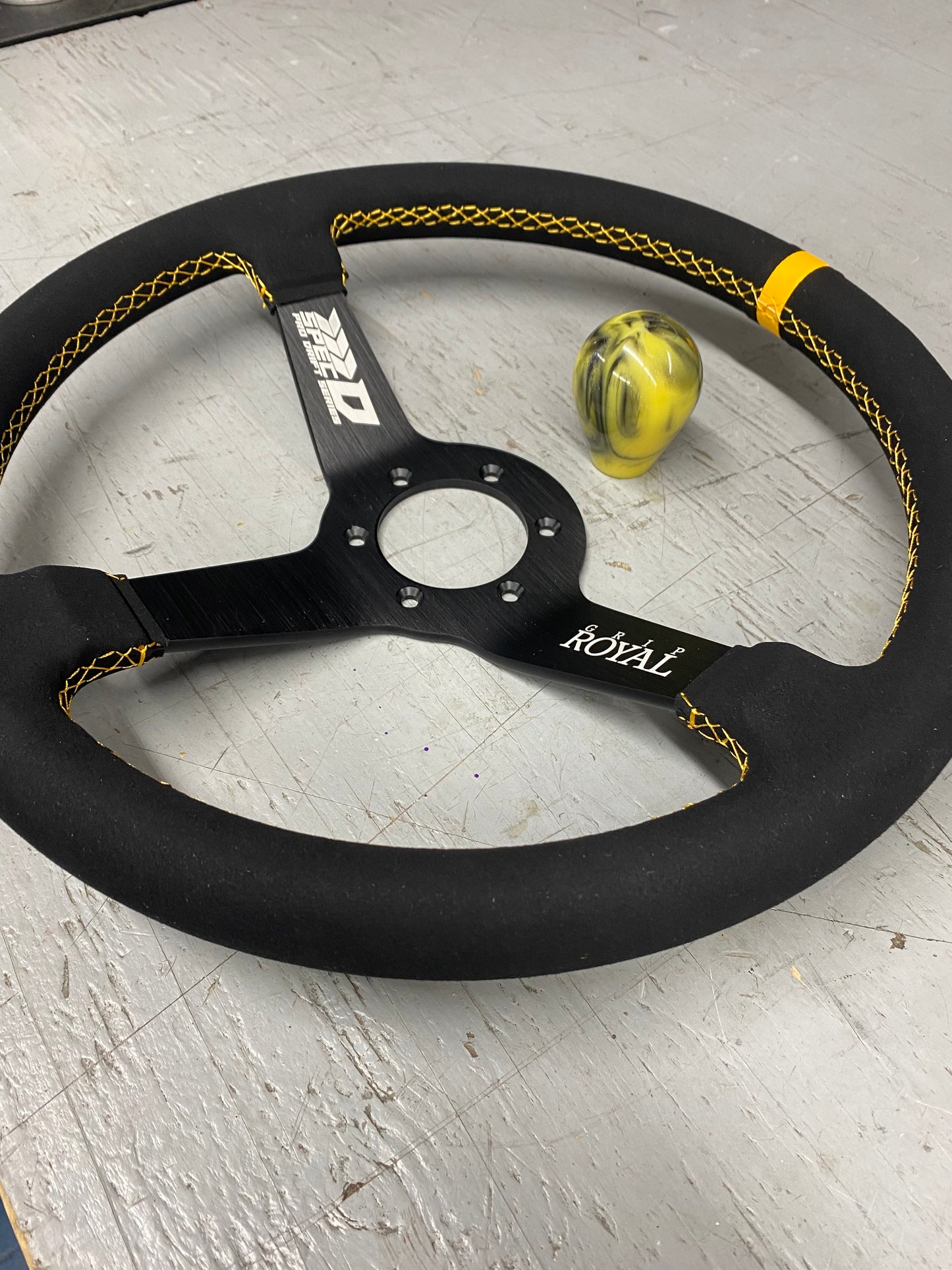 Grip Royal / Spec-D Race Wheel